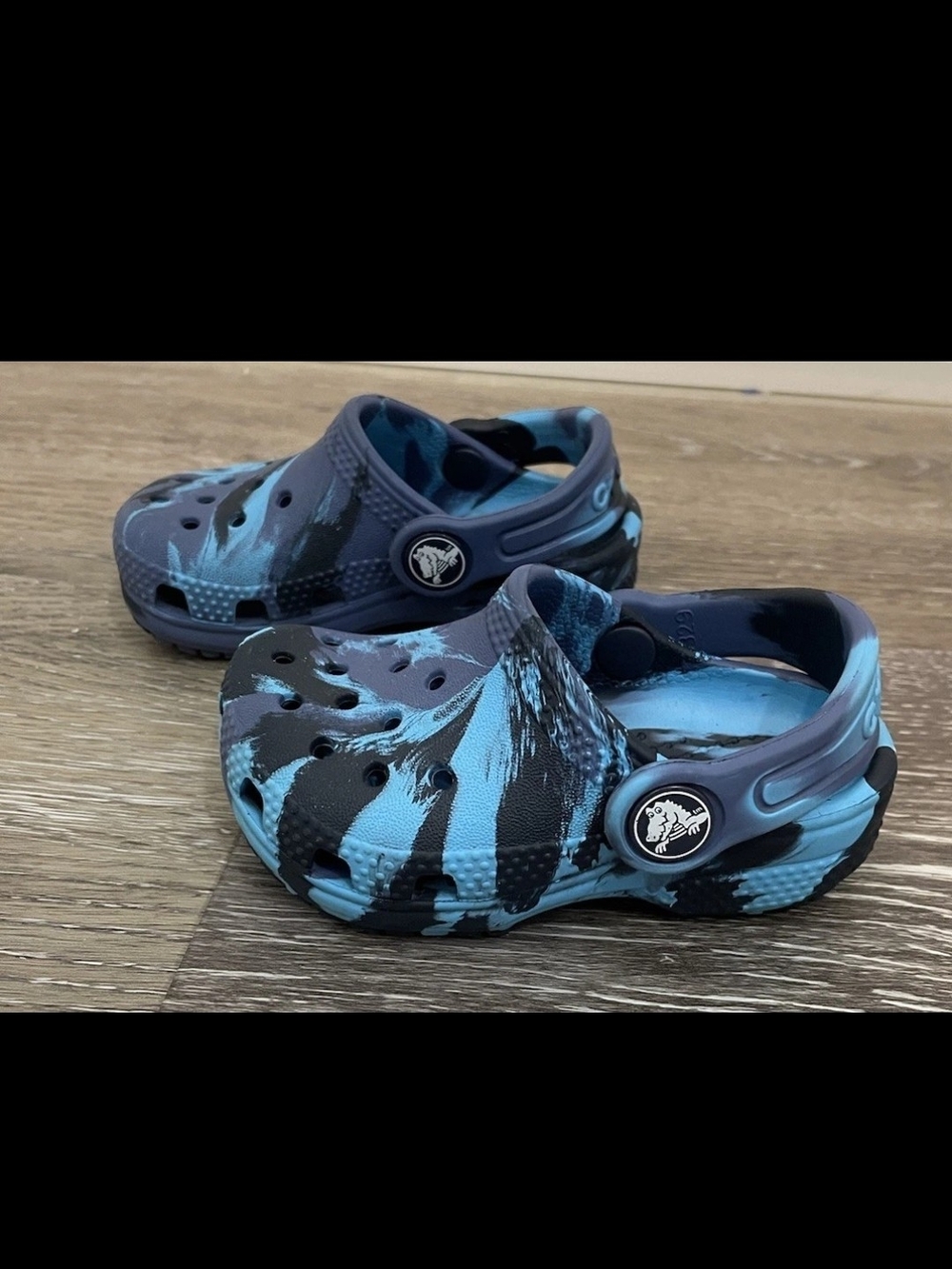Toddler CROCS Sz5